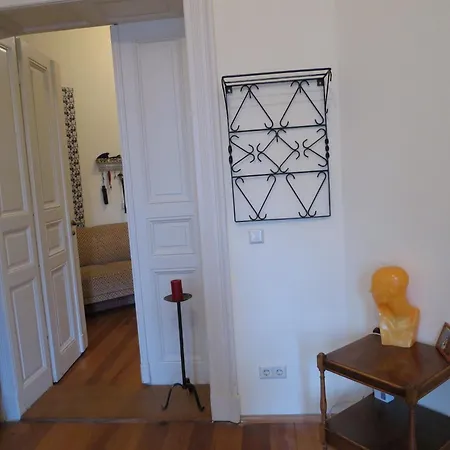 Homestay Mitten Im Leben! *